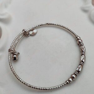 بنگل النگویی مشابه طلا