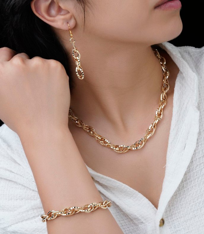 سرویس 4 سرویس بدل زنانه طرح طلا